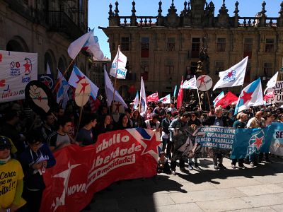 16-05-01 Primeiro de Maio Compostela 031.jpg